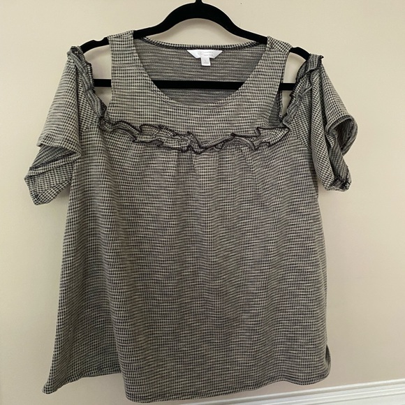 LC Lauren Conrad off the shoulder blouse size L - Picture 1 of 3